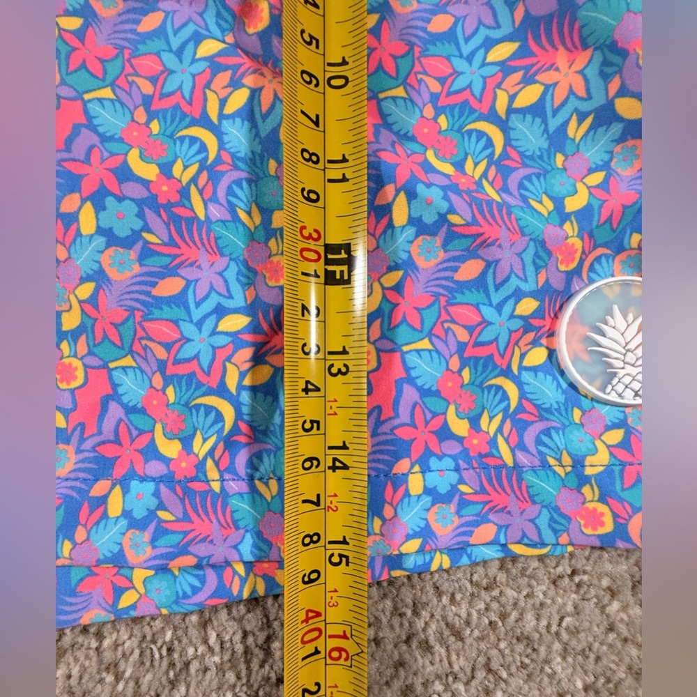 Chubbies "The Spades" 5.5 Blue Floral Mesh Lined Swim Trunks Mens Size M - Picture 13 of 13